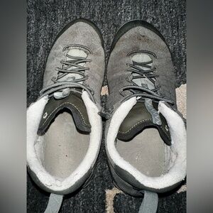 Oboz Women's Jeannette Low Casual Shoe women’s size 7.5